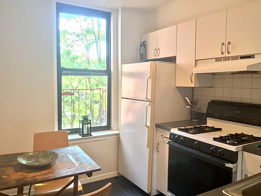 Sold by Prevu Real Estate, LLC | media 5