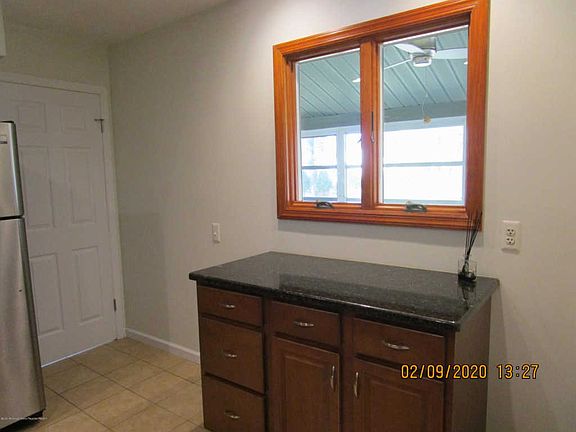 3rd image of 46 Easton Dr #61