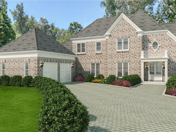 2 Piping Rock Way, New Rochelle, NY 10804
