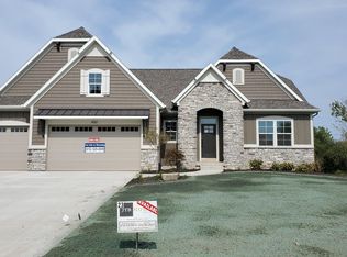 4161 Old Hawk Ct, Grand Rapids, MI 49525