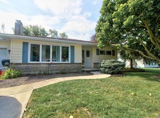 905 Lima St, Wapakoneta, OH 45895