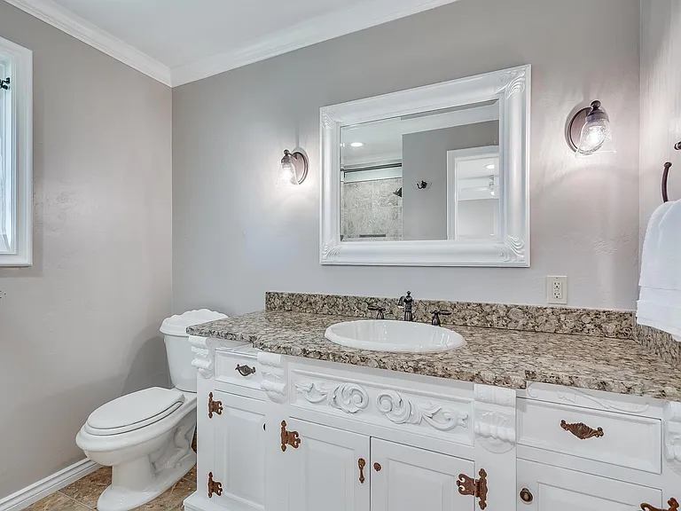 1516 E Britton Rd — Photo 26