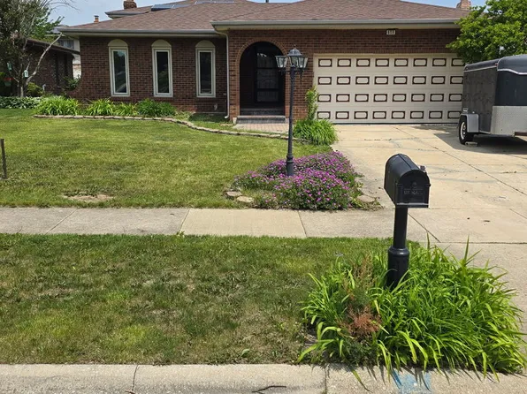 6118 Heron Dr, Oak Forest, IL 60452