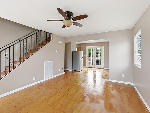 2nd image of 3329 Moorewood Dr #A