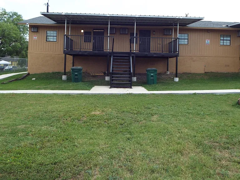 2519 Hicks Ave #3 — Photo 9