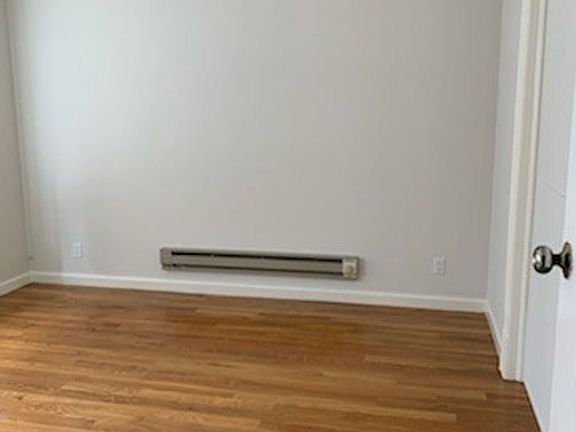 3rd image of 1918 Taylor St