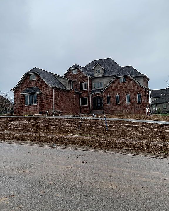 1st image of 105 Jockey Ct