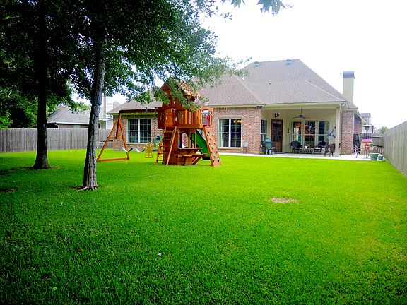 2nd image of 310 La Villa Cir
