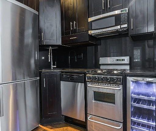 3rd image of 336 E 18th St APT A4