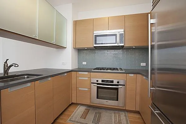 Sold by Sumitomo Real Estate Sales | media 27