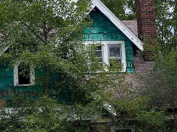 12714 Manor