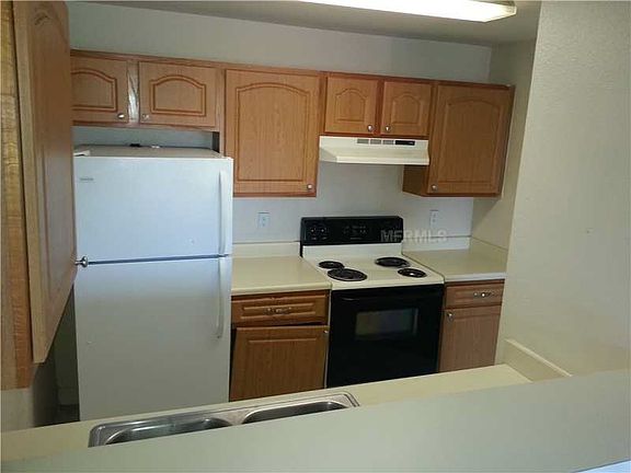 3rd image of 4716 Walden Cir #38