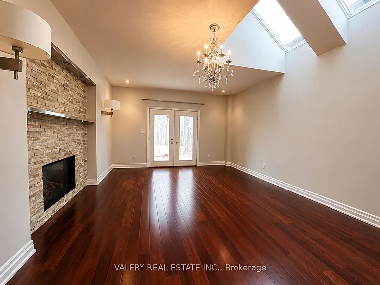 32 Belvedere Dr — Photo 5
