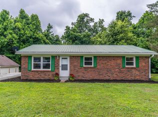 285 Halls Gap Estates Rd, Stanford, KY 40484