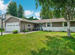 5866 Roanoke Dr, Fitchburg, WI 53719