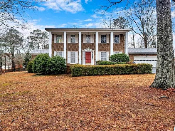 1556 Grandview Trl, Warrior, AL 35180