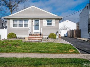 46 Hyde Ave, Iselin, NJ 08830
