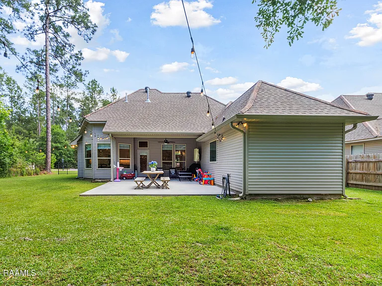 500 Bateleur Way — Photo 21