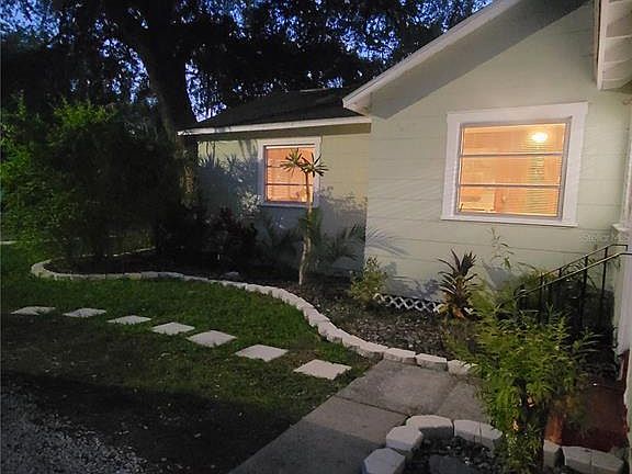 4th image of 5651 Orange Grove Ave