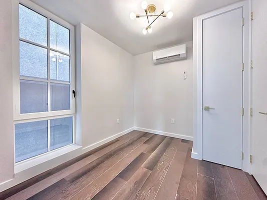 Rented by Doorway NYC, LLC | media 17