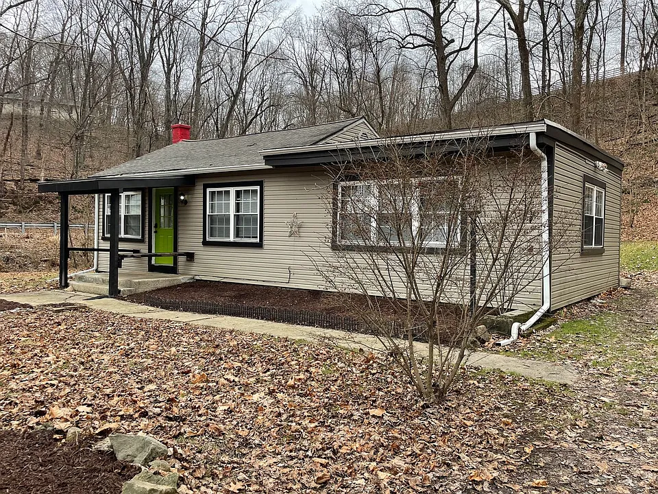 4 E Miller Rd