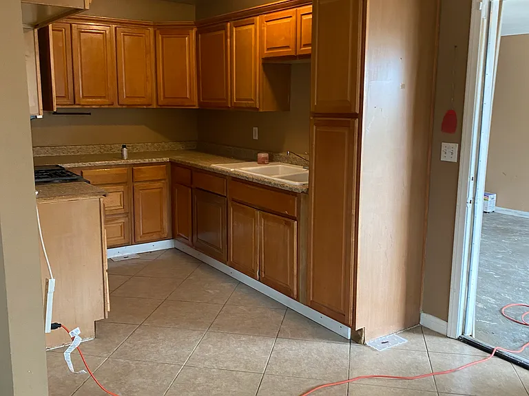 16510 Lakeshore Dr — Photo 24