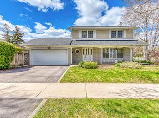 2 Hartsdale Dr, Toronto, ON M9R2S2