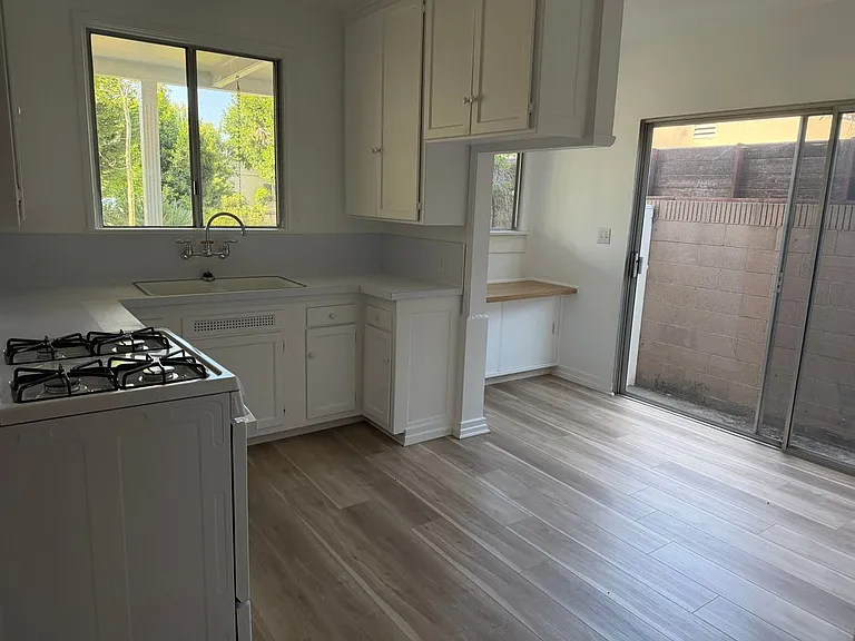5613 E Hanbury St — Photo 4