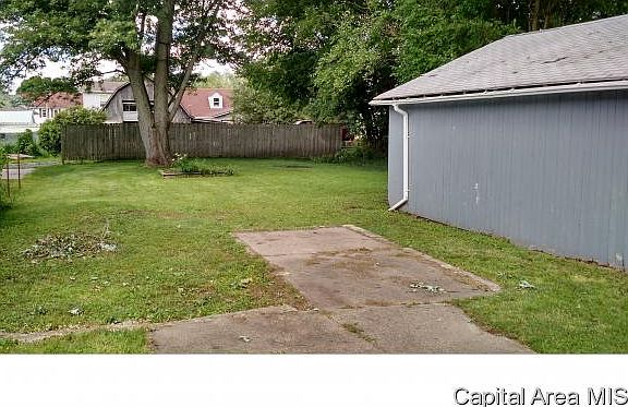 4th image of 208 S Broad St