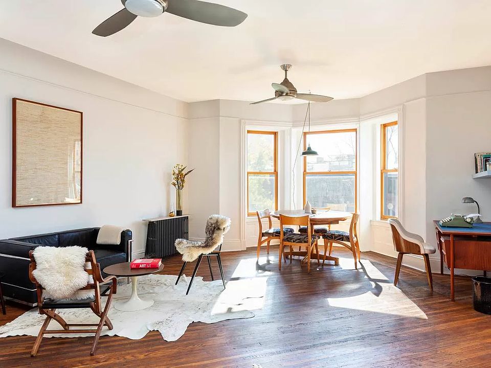 1st image of 915 President St APT 5F