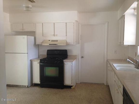 2nd image of 2526 Suwannee Dr