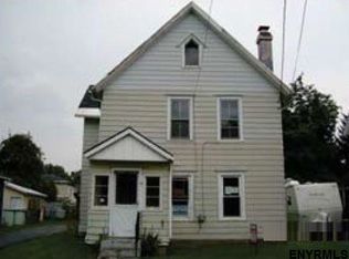 15 River St, Richfield Springs, NY 13439