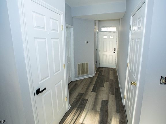 3rd image of 267 Perry Ave