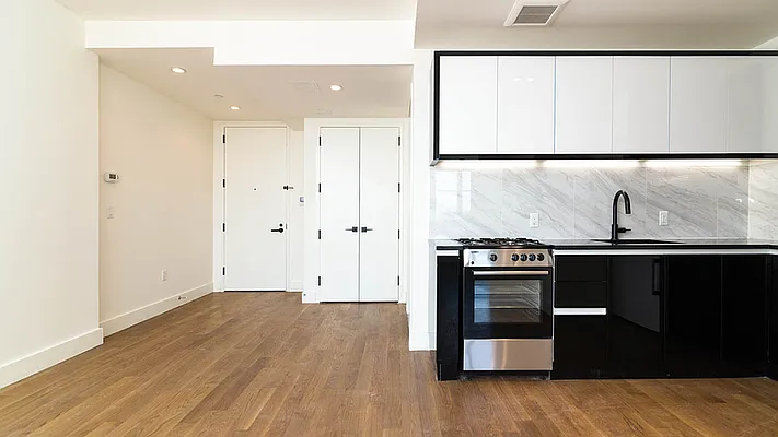 Rented by Nooklyn NYC LLC | media 35