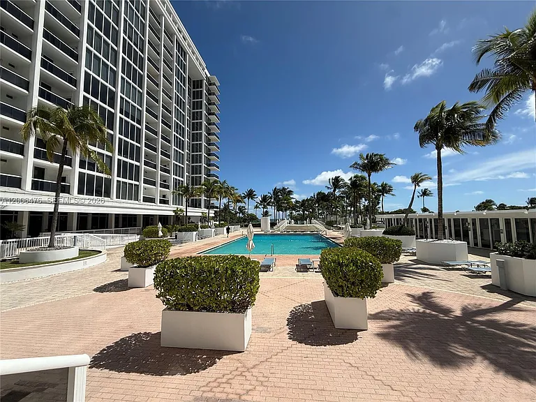 10275 Collins Ave #533 — Photo 49