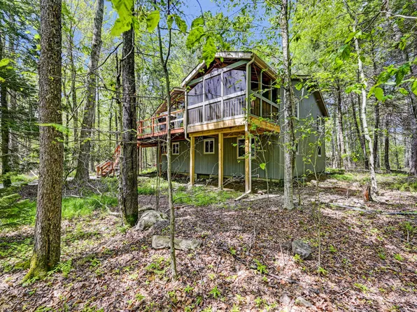 1172 Deer Trail Rd, Pocono Pines, PA 18350