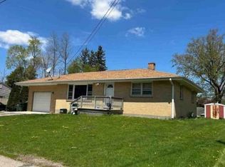 W1326 Honeysuckle Rd, Genoa City, WI 53128