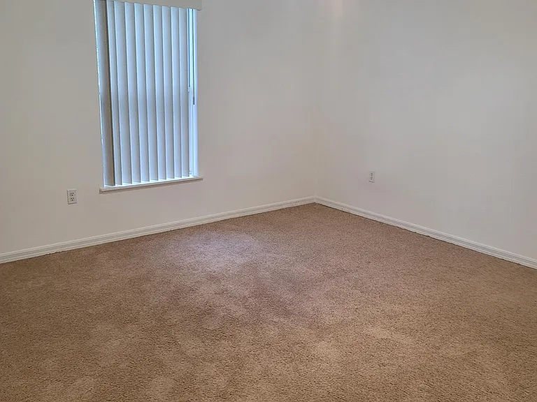 4615 Elena Way — Photo 6