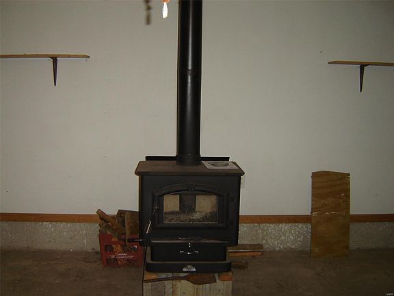 4th image of 11782 Crest Ln