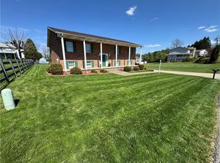 208 Pats Dr, Rostraver Township, PA 15012