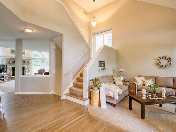 5th image of 1266 Birchdale Ln