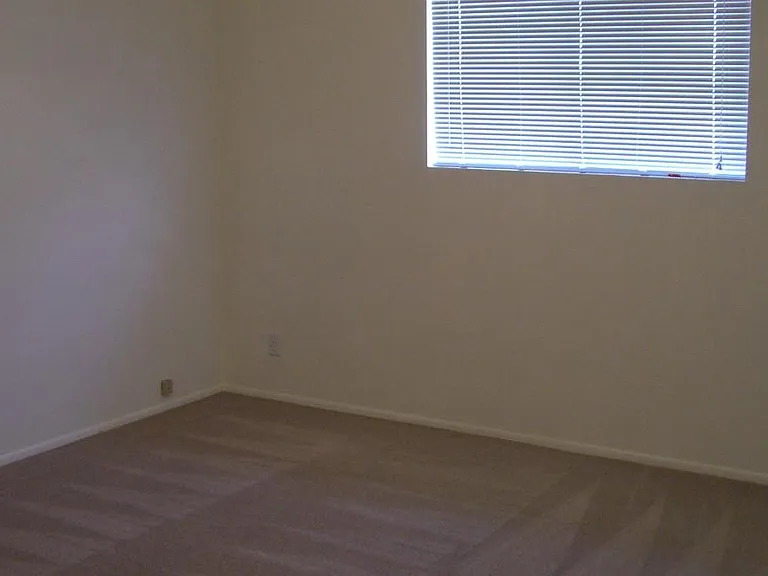 1418 S Beck Ave — Photo 11