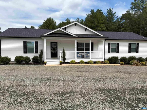 770 Coles Rolling Rd, Scottsville, VA 24590