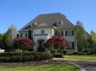 206 Cloister Green Ln, Memphis, TN 38120