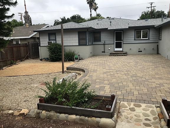 3rd image of 572 S La Luna Ave