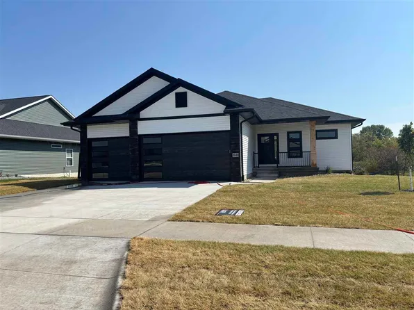 1040 Harrison St, North Liberty, IA 52317