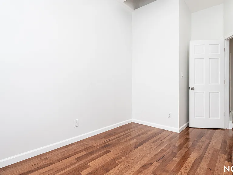1869 Greene Ave #2 — Photo 23
