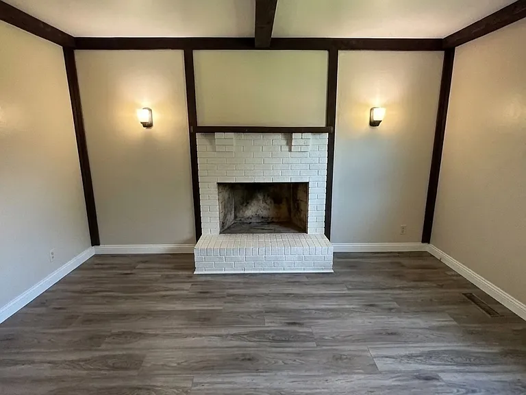 4212 Spring Valley Rd — Photo 6