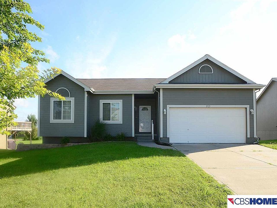 1st image of 1915 Southview Dr