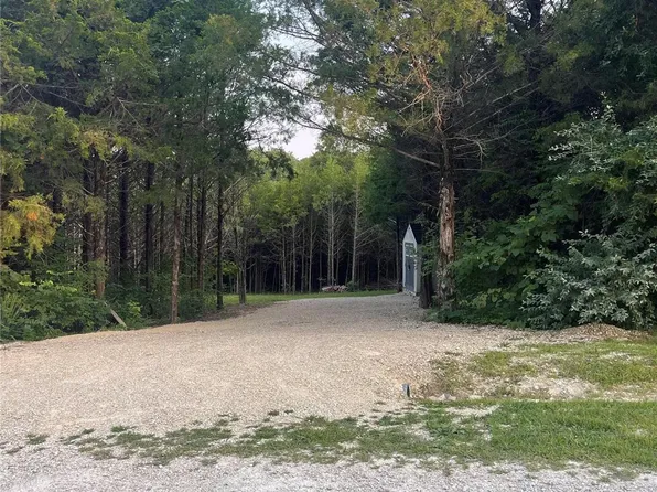 18 Landolt Ln, Hillsboro, MO 63050